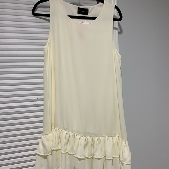 Ivory sleeveless dress - Picture 1 of 5